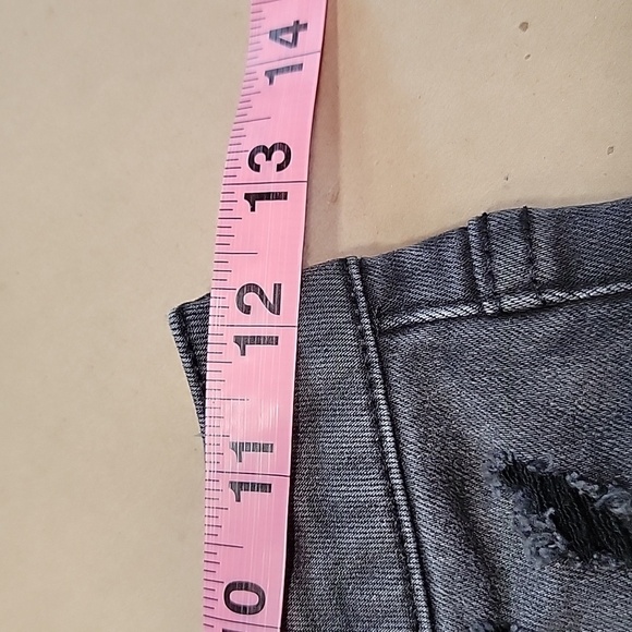 Forever 21 Size 26 Washed Black Distressed Skinny High Rise Jeans - Picture 5 of 14